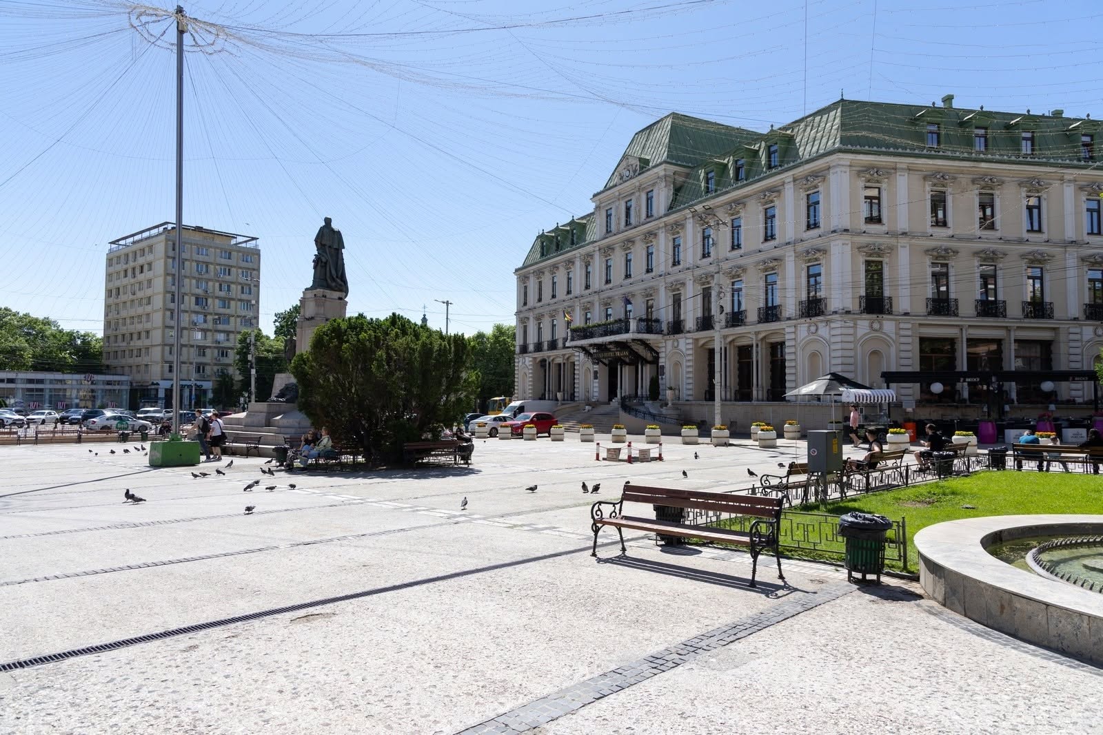 Urban heat island intensification without a nature-based response